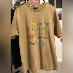 Vintage Dr. Seuss One Fish Two Fish Tee Shirt 2001 Retro Y2K pop culture